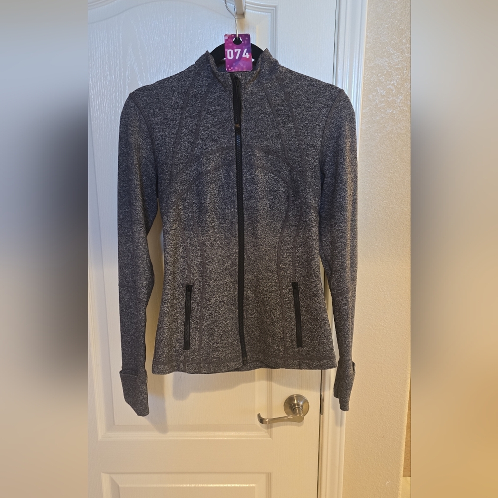 Lululemon Define